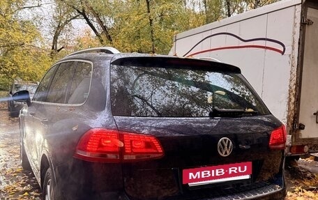 Volkswagen Touareg III, 2012 год, 2 300 000 рублей, 2 фотография