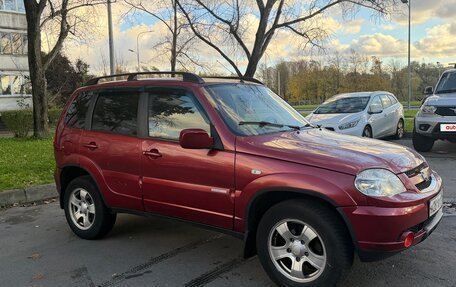 Chevrolet Niva I рестайлинг, 2011 год, 359 990 рублей, 2 фотография