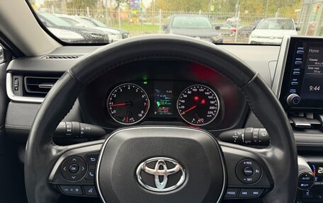 Toyota RAV4, 2020 год, 3 499 000 рублей, 8 фотография