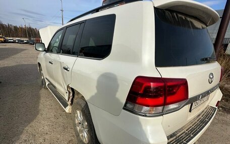 Toyota Land Cruiser 200, 2018 год, 4 900 000 рублей, 6 фотография