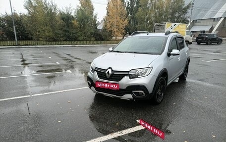 Renault Sandero II рестайлинг, 2021 год, 870 000 рублей, 1 фотография