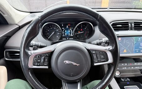 Jaguar F-Pace, 2020 год, 3 000 000 рублей, 8 фотография