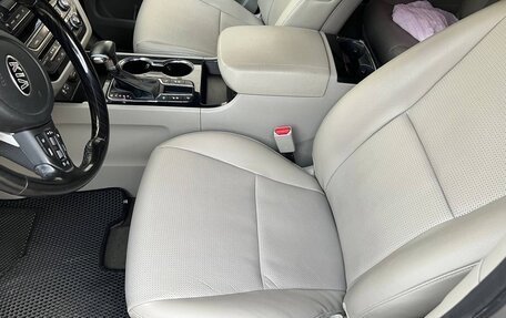KIA Carnival III, 2018 год, 2 800 000 рублей, 5 фотография