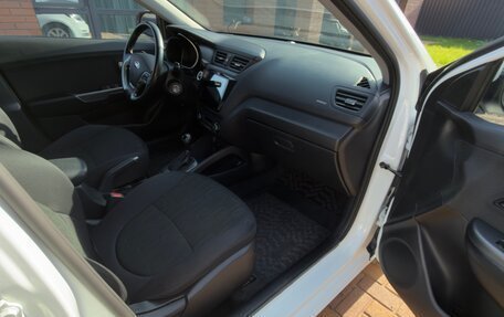 KIA Rio III рестайлинг, 2015 год, 1 350 000 рублей, 10 фотография