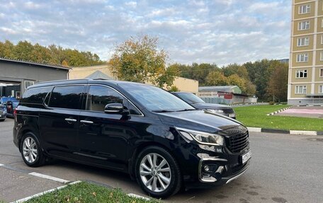 KIA Carnival III, 2018 год, 2 800 000 рублей, 8 фотография