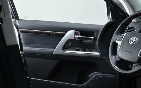 Toyota Land Cruiser 200, 2013 год, 3 199 000 рублей, 8 фотография