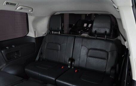 Toyota Land Cruiser 200, 2013 год, 3 199 000 рублей, 19 фотография