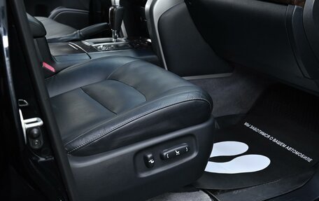 Toyota Land Cruiser 200, 2013 год, 3 199 000 рублей, 15 фотография