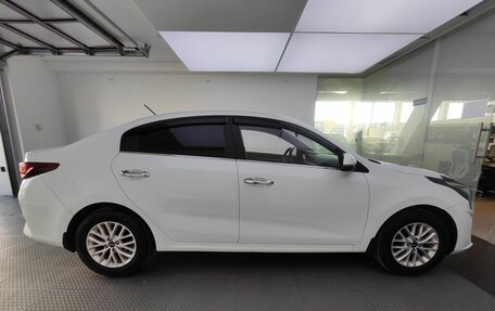 KIA Rio IV, 2021 год, 1 755 000 рублей, 5 фотография