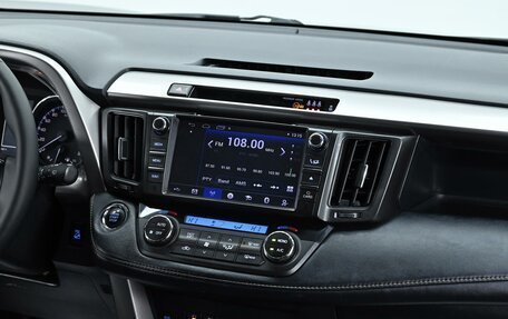 Toyota RAV4, 2017 год, 1 799 000 рублей, 10 фотография