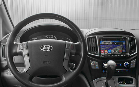 Hyundai Grand Starex Grand Starex I рестайлинг 2, 2017 год, 2 590 000 рублей, 10 фотография