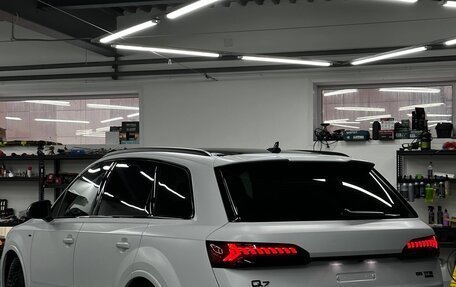 Audi Q7, 2022 год, 11 000 000 рублей, 12 фотография