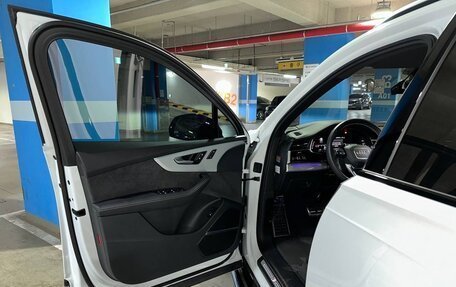 Audi Q7, 2022 год, 11 000 000 рублей, 25 фотография