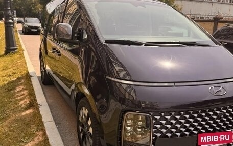 Hyundai Staria, 2021 год, 6 300 000 рублей, 9 фотография