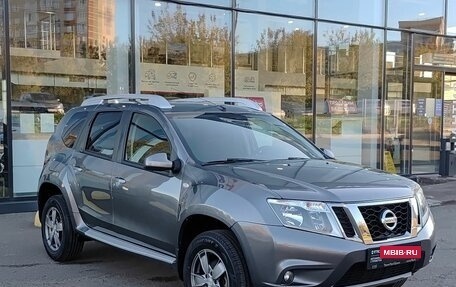 Nissan Terrano III, 2017 год, 1 294 000 рублей, 3 фотография