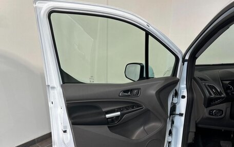 Ford Tourneo Connect II рестайлинг, 2022 год, 2 900 000 рублей, 4 фотография