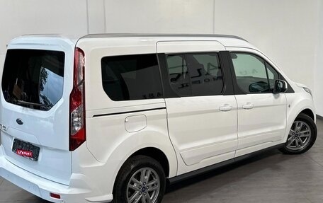 Ford Tourneo Connect II рестайлинг, 2022 год, 2 900 000 рублей, 3 фотография