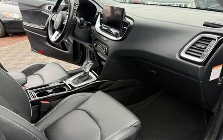 KIA XCeed I, 2022 год, 2 750 000 рублей, 9 фотография
