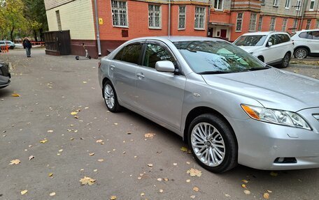 Toyota Camry, 2007 год, 1 360 000 рублей, 2 фотография