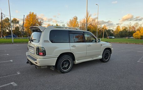 Toyota Land Cruiser 100 рестайлинг 2, 2004 год, 2 000 000 рублей, 5 фотография
