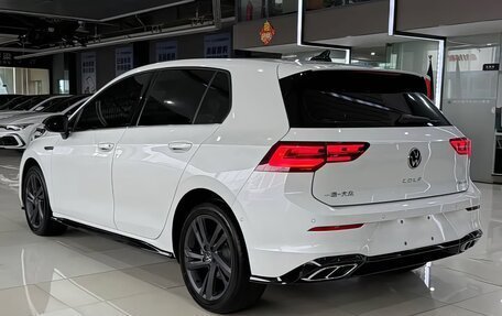 Volkswagen Golf VIII, 2023 год, 2 140 000 рублей, 6 фотография