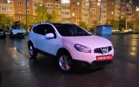 Nissan Qashqai+2 I, 2012 год, 1 299 999 рублей, 2 фотография
