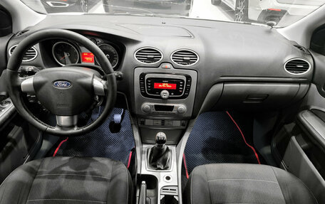 Ford Focus II рестайлинг, 2011 год, 499 000 рублей, 18 фотография
