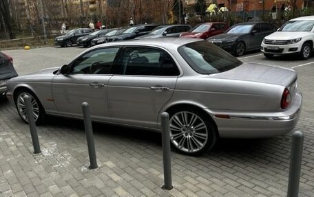 Jaguar XJ III (X350), 2005 год, 2 500 000 рублей, 2 фотография