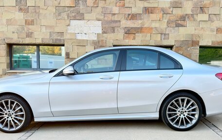 Mercedes-Benz C-Класс, 2017 год, 2 600 000 рублей, 4 фотография