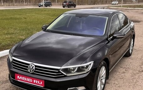 Volkswagen Passat B8 рестайлинг, 2017 год, 2 200 000 рублей, 11 фотография
