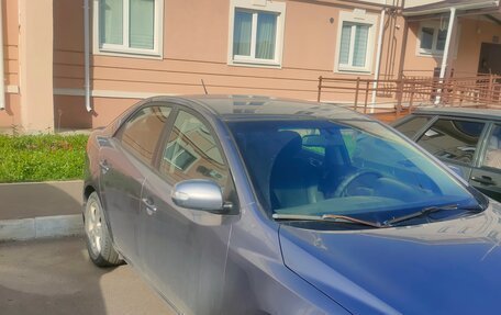 KIA Cerato III, 2010 год, 999 999 рублей, 3 фотография
