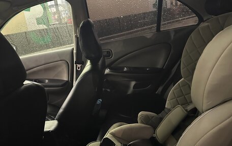 Nissan Almera, 2001 год, 235 000 рублей, 8 фотография