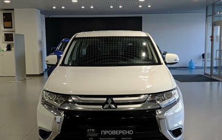 Mitsubishi Outlander III рестайлинг 3, 2017 год, 1 850 000 рублей, 6 фотография