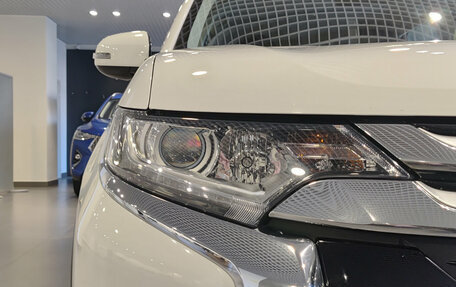 Mitsubishi Outlander III рестайлинг 3, 2017 год, 1 850 000 рублей, 21 фотография