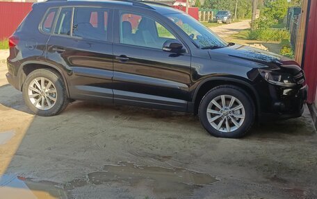 Volkswagen Tiguan I, 2015 год, 1 400 000 рублей, 2 фотография
