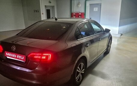 Volkswagen Jetta VI, 2014 год, 1 110 000 рублей, 4 фотография