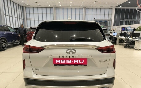 Infiniti QX50 II, 2018 год, 2 990 000 рублей, 10 фотография