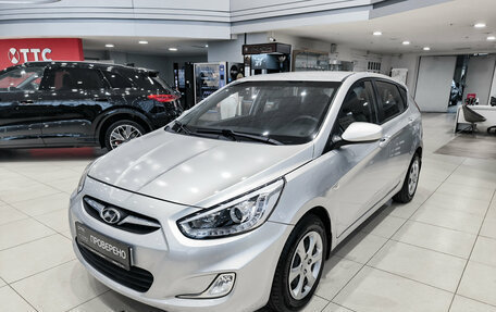 Hyundai Solaris II рестайлинг, 2014 год, 650 000 рублей, 5 фотография