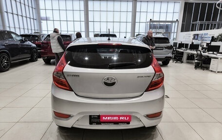Hyundai Solaris II рестайлинг, 2014 год, 650 000 рублей, 10 фотография