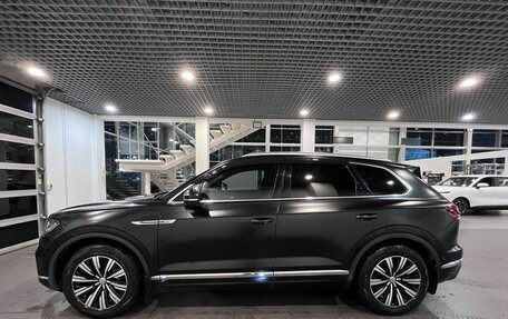 Volkswagen Touareg III, 2019 год, 4 999 000 рублей, 6 фотография