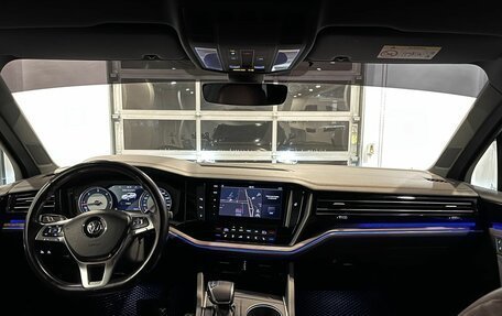 Volkswagen Touareg III, 2019 год, 4 999 000 рублей, 9 фотография