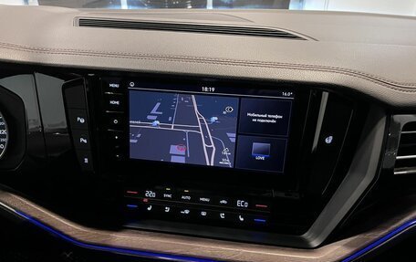 Volkswagen Touareg III, 2019 год, 4 999 000 рублей, 13 фотография