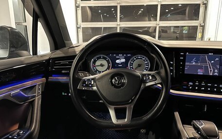 Volkswagen Touareg III, 2019 год, 4 999 000 рублей, 10 фотография