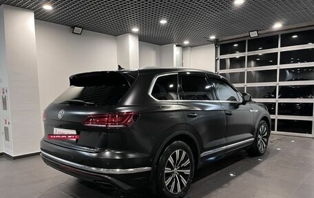 Volkswagen Touareg III, 2019 год, 4 999 000 рублей, 3 фотография