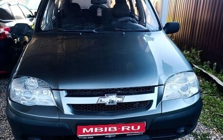 Chevrolet Niva I рестайлинг, 2011 год, 378 000 рублей, 1 фотография