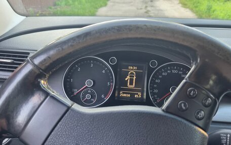 Volkswagen Passat B6, 2007 год, 550 000 рублей, 17 фотография