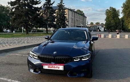 BMW 3 серия, 2020 год, 3 300 000 рублей, 3 фотография