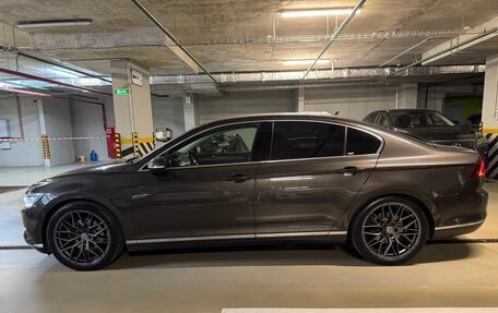 Volkswagen Passat B8 рестайлинг, 2017 год, 2 100 000 рублей, 3 фотография
