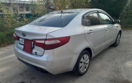KIA Rio III рестайлинг, 2011 год, 400 000 рублей, 2 фотография