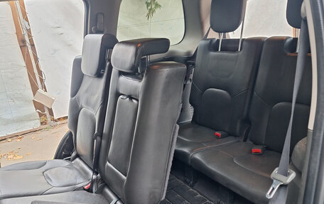 Nissan Pathfinder, 2010 год, 1 850 000 рублей, 11 фотография